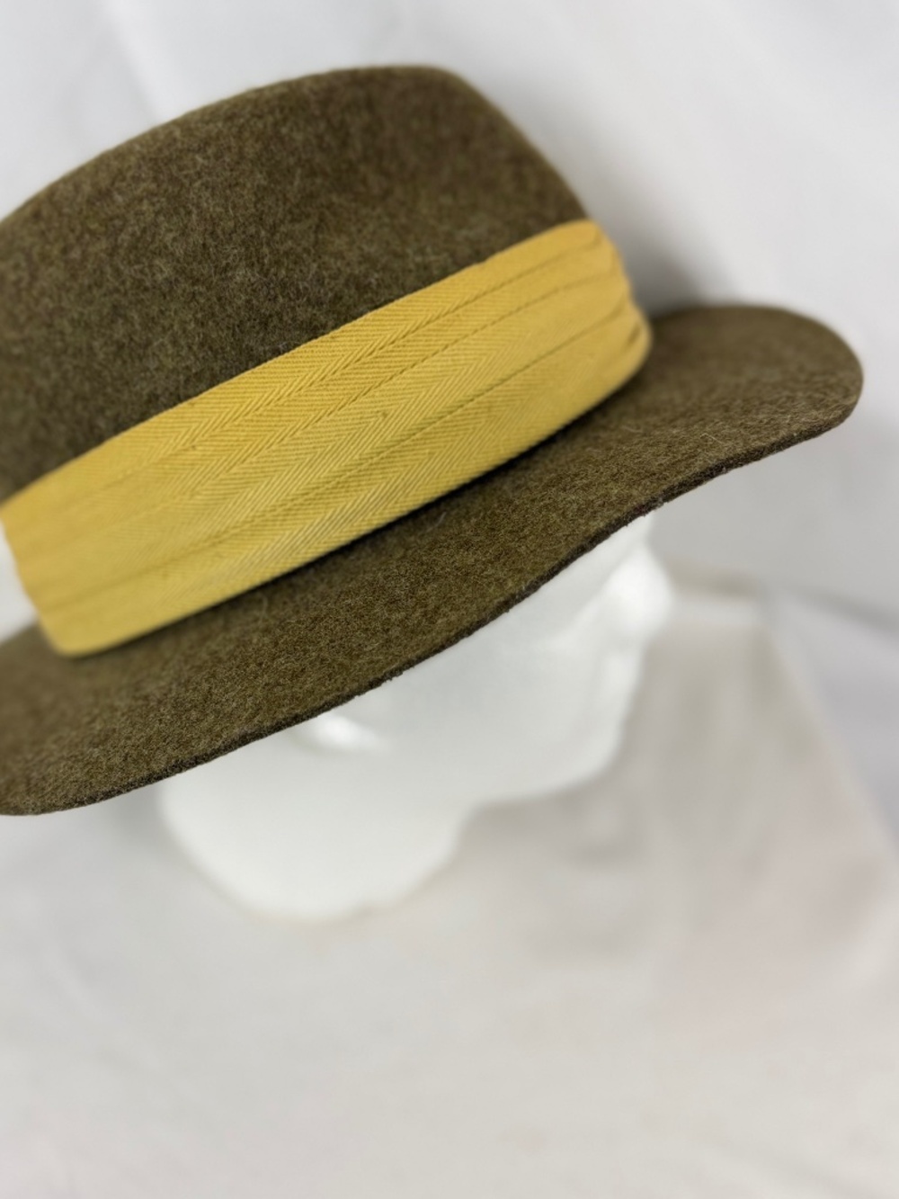 Vintage LL Bean Wool Felt Mens Hat L XL Green wYellow Tape Made in England